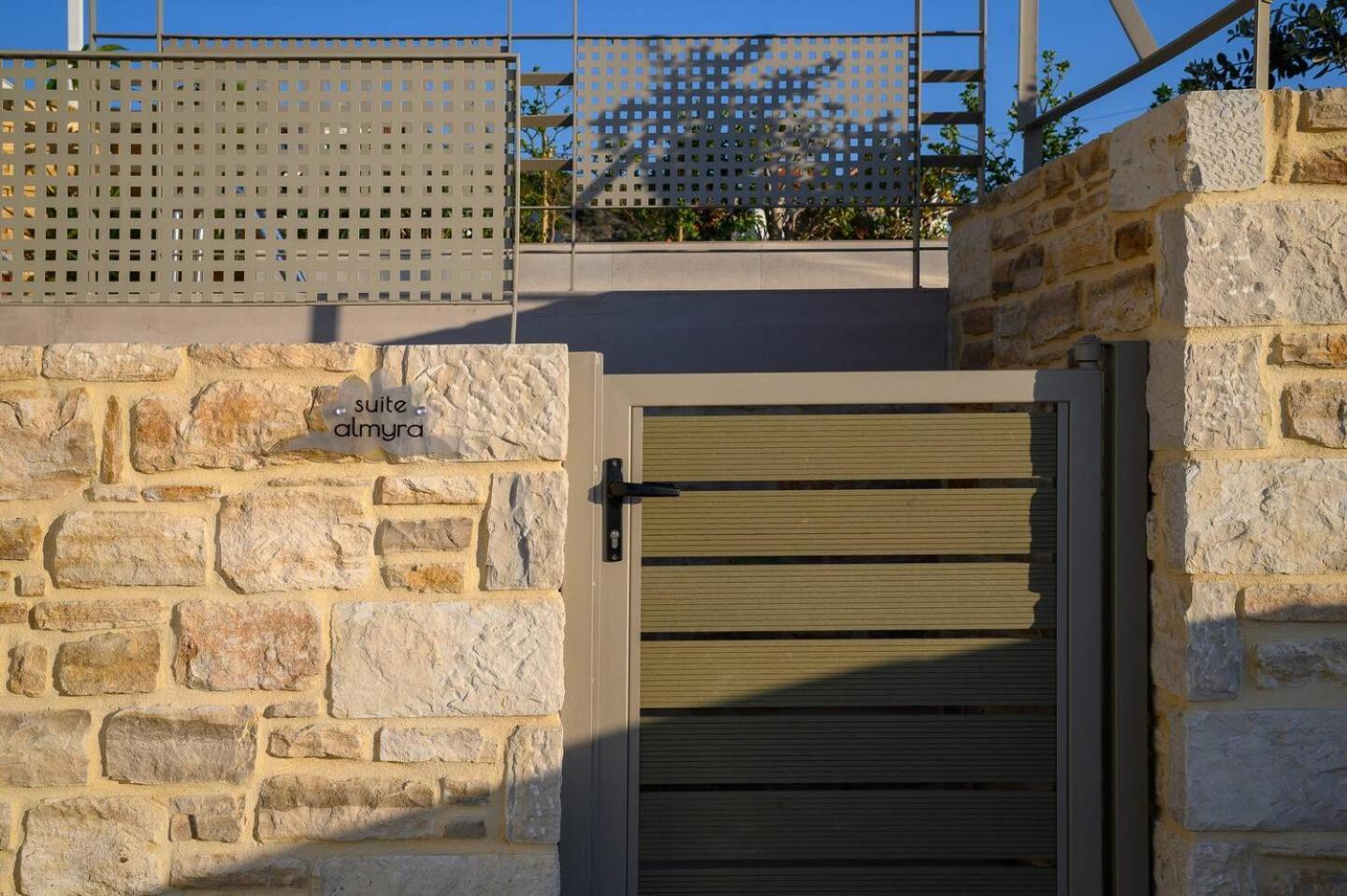 Ammokrinos Luxury Homes,150M From The Beach Καλαμάκι Εξωτερικό φωτογραφία